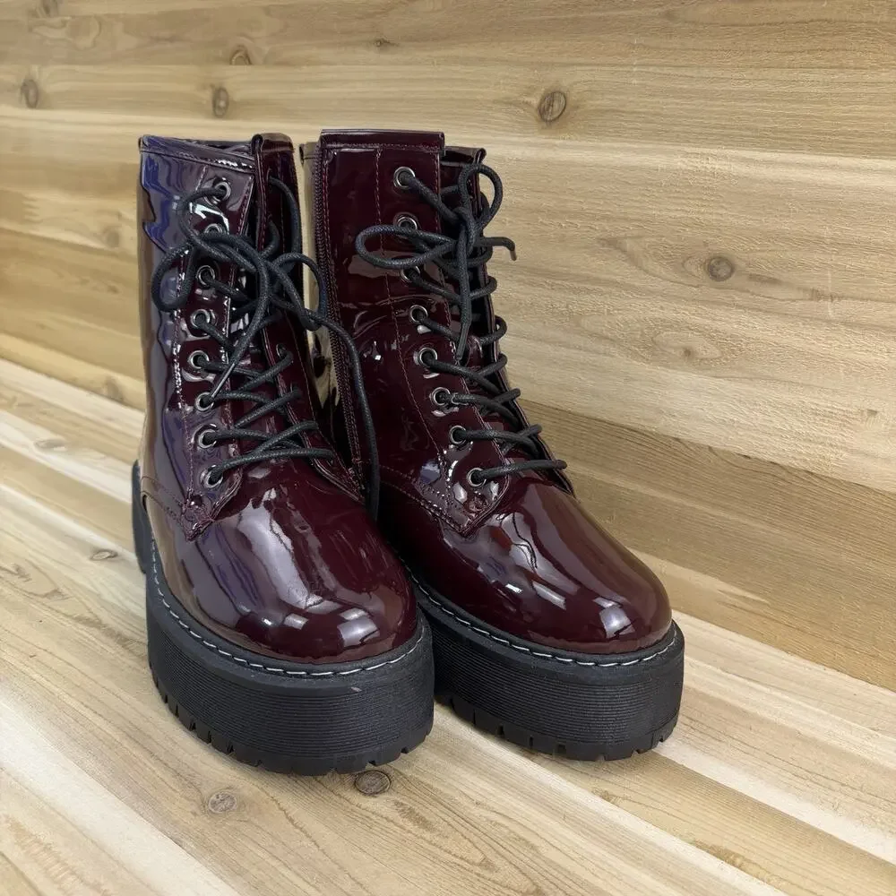 Forever Lace-Up Combat Moto Ankle Boots Booties Low Block Heel Wo’s Size 9